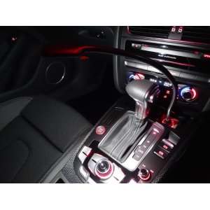 画像: Audi純正LEDリーディングライト