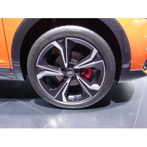 画像: AudiAG純正A1 citycarver ed1(GB)用18インチ5アームアルミセット