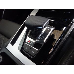 画像: Audi純正S Q5(FY)用Sシフトゲートパネル