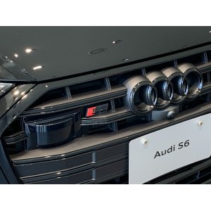 画像: AudiAG純正S6(F2)グリル用S6ブラックエンブレム