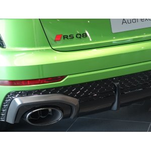 画像: AudiAG純正FL後リア用RS Q8ブラックエンブレム